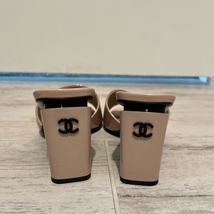 Chanel Mules | Chanel Cruise 2022 patent leather nude size 38